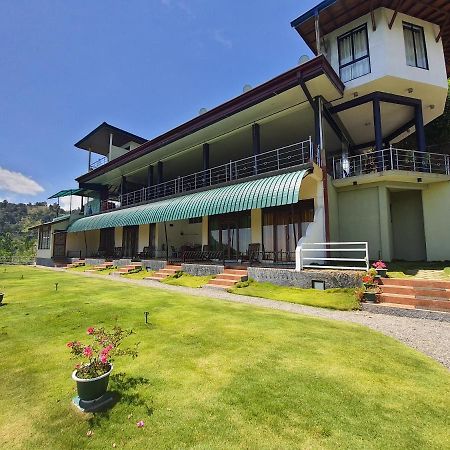 Hotel Ella'S Edge Bagian luar foto