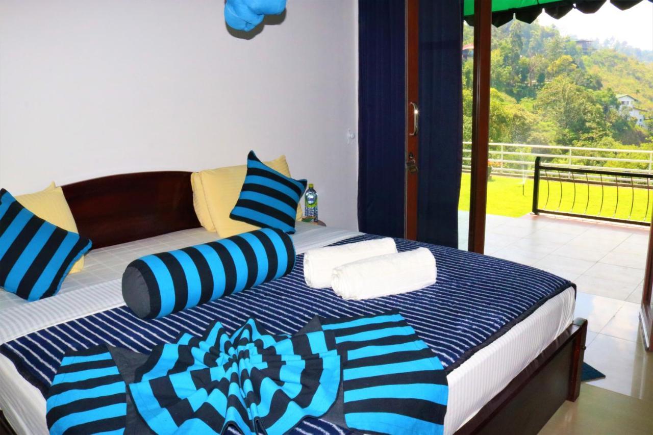 Hotel Ella'S Edge Bagian luar foto