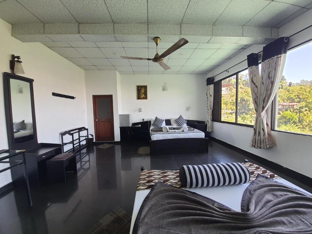 Hotel Ella'S Edge Bagian luar foto