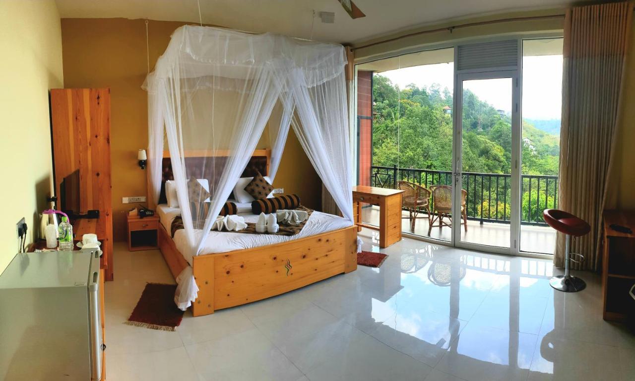Hotel Ella'S Edge Bagian luar foto