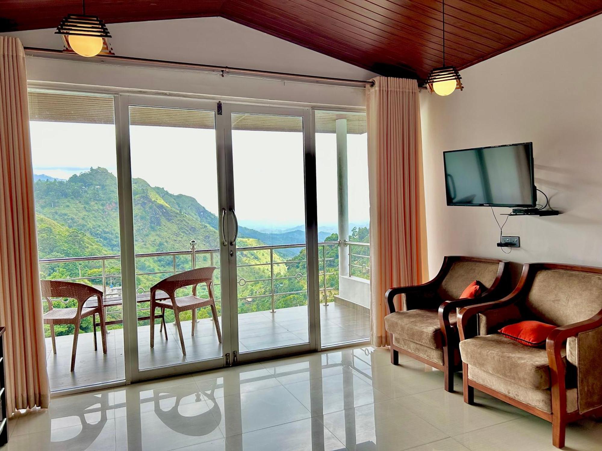 Hotel Ella'S Edge Bagian luar foto